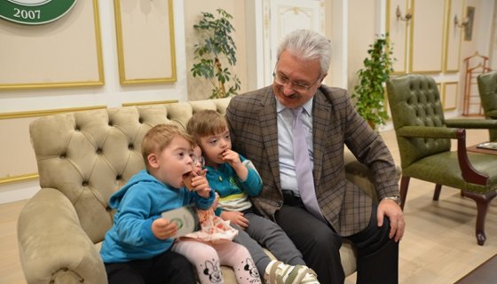 Rektör Bilgin Özel Çocukları Ağırladı