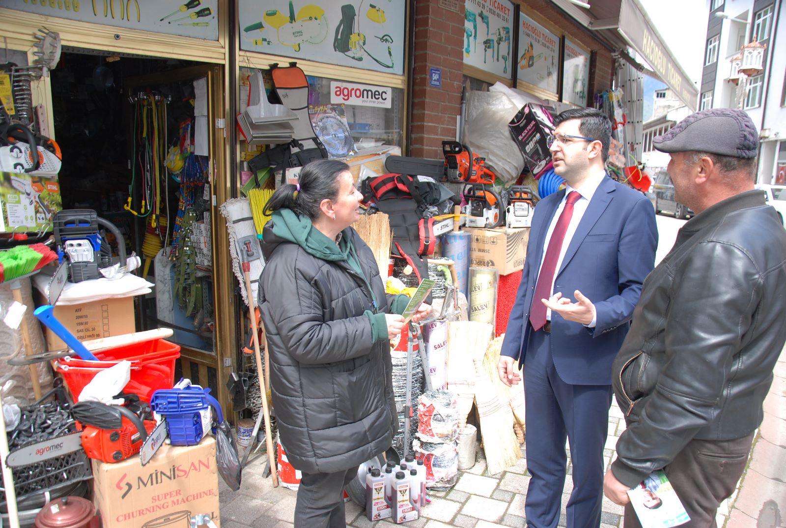 Bağımsız Milletvekili Adayı Ataman, Murgul’da Vatandaş ve Esnaf ile Biraraya Geldi
