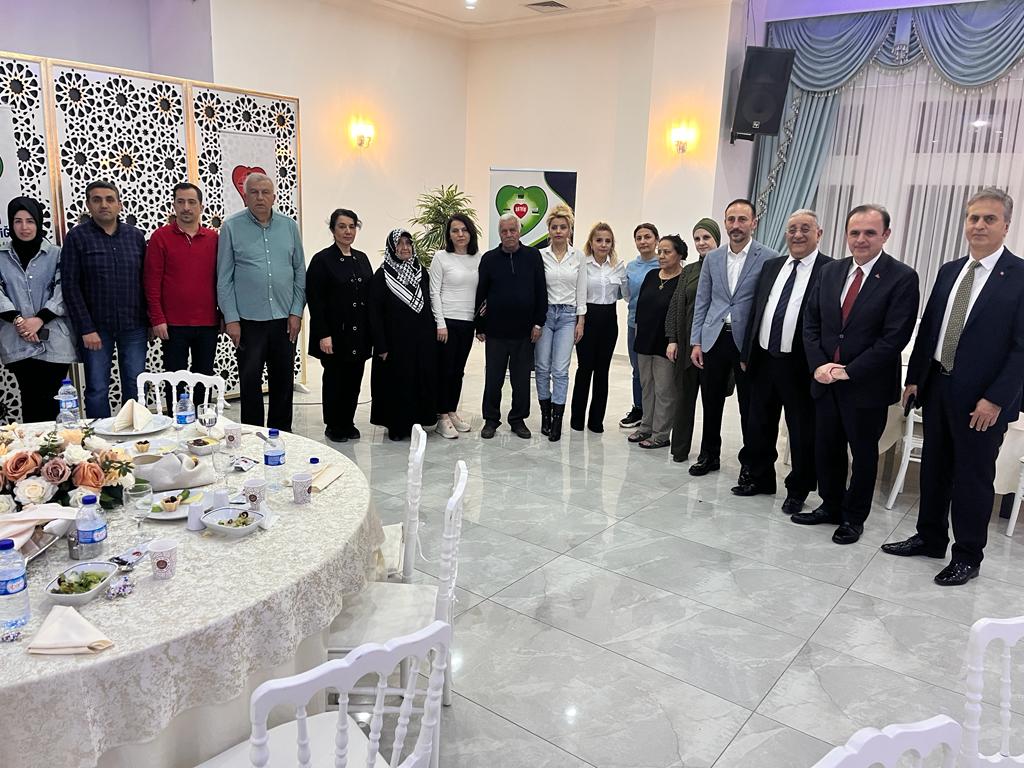 Ankara’daki Artvinlilerden Anlamlı İftar Programı