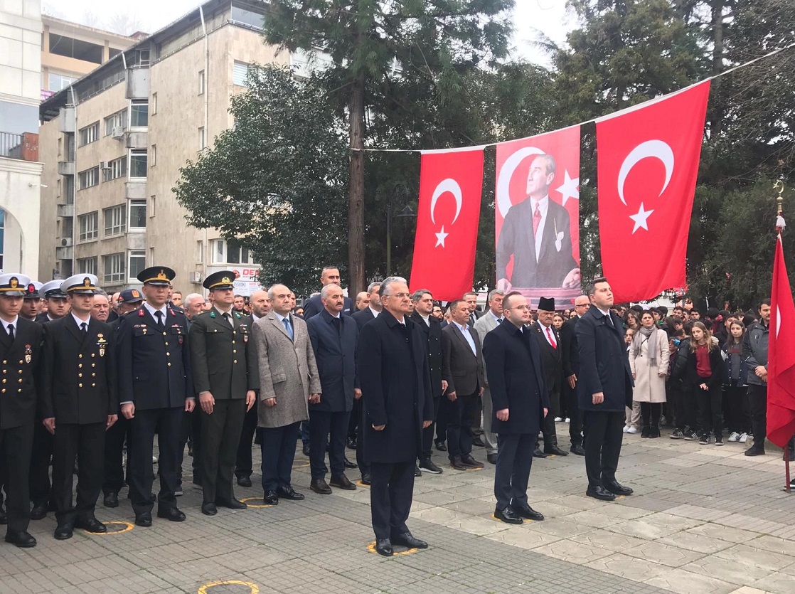 Hopa’nın Kurtuluşu Törenle Kutlandı